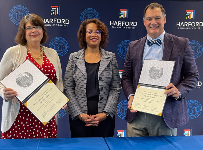 MOUSigningSEPT23_Final_small-1